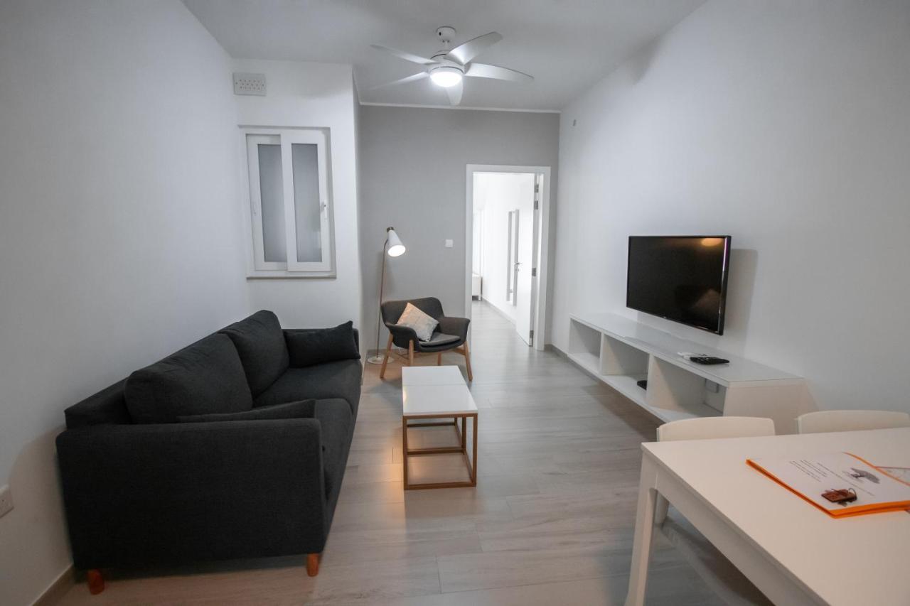 The Three Trees Apartments Sliema Ngoại thất bức ảnh